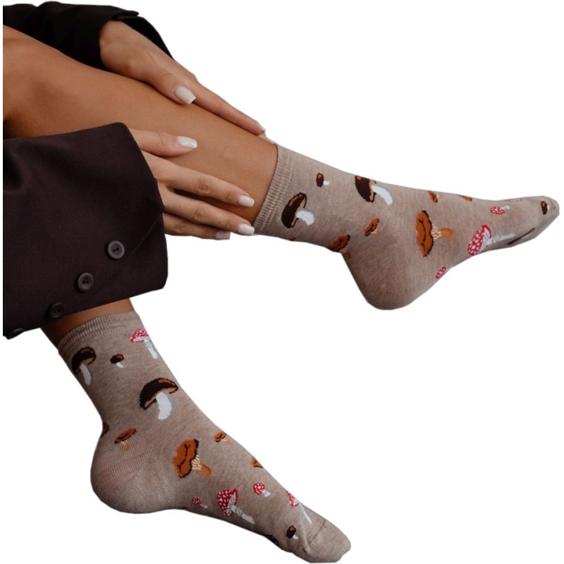 Skarpetki damskie Milena beżowe w grzybki 37-41 – wygoda i styl