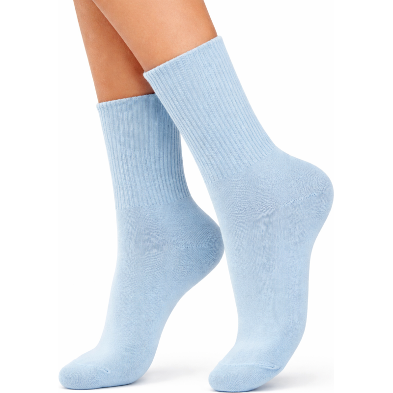 Skarpetki damskie Milena w prążek niebieski pastelowy 37-41