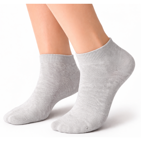 Jasnoszare skarpety damskie Aura.Via krótkie bawełniane gładkie